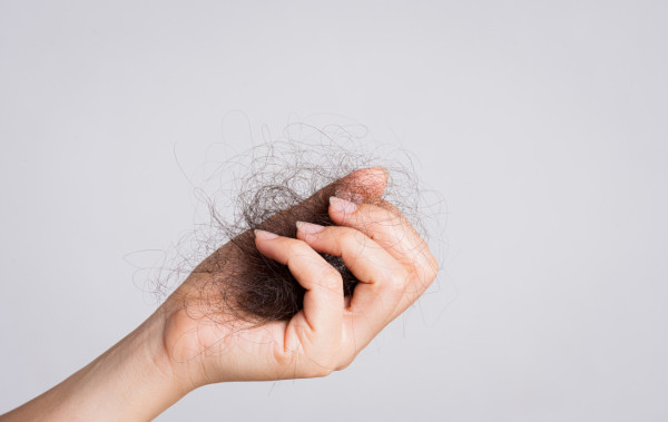 細軟髮質6大改善建議！天生髮量稀少怎麼辦？從這些養髮方法入手！