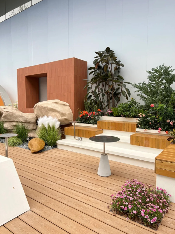 深圳好去處｜深圳龍崗萬科廣場全新打卡好去處  3米高巨型水獺/田園風花園 