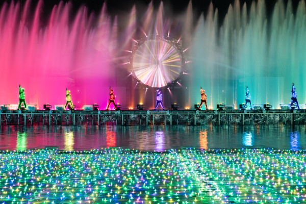 東京讀賣樂園舉辦夜櫻彩燈活動 180米長櫻花大道/期間限定燈光表演