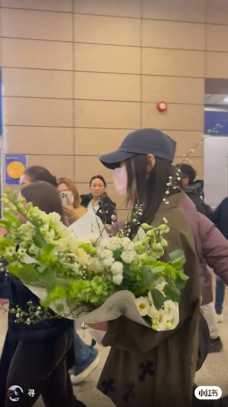 42歲全智賢素顏神情憔悴！粉絲上海機場捕捉真實狀態！ 