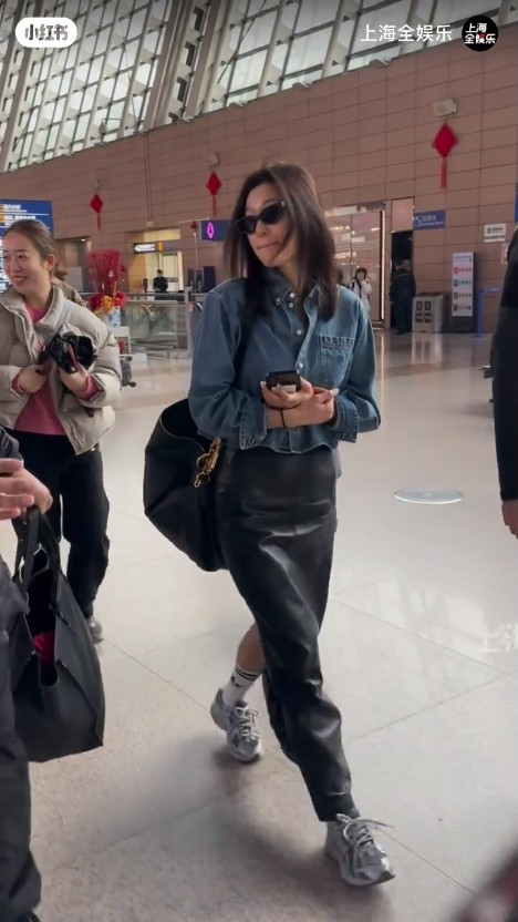 42歲全智賢素顏神情憔悴！粉絲上海機場捕捉真實狀態！ 