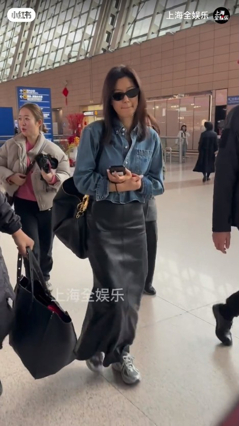 42歲全智賢素顏神情憔悴！粉絲上海機場捕捉真實狀態！ 