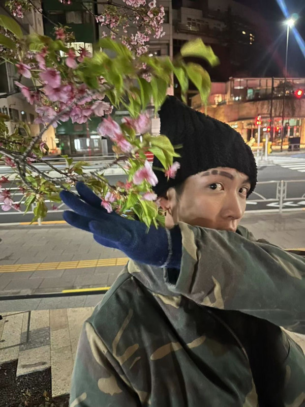 柯震東遊日豪買Hermes袋 碌爆信用卡向網民求救 