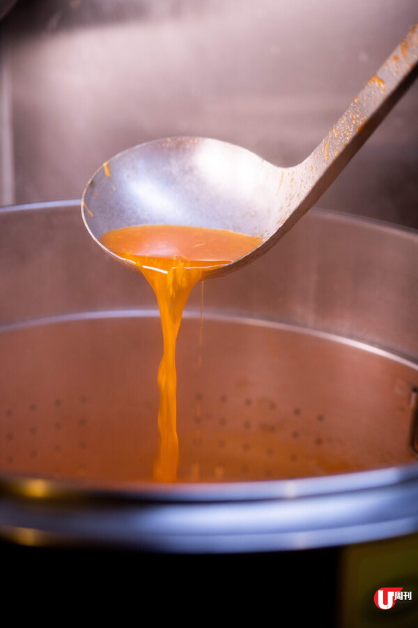 最新出爐米芝蓮推介越南路邊攤小店 Ăn Chơi  香港少見！蟹肉木薯湯麵 / 黃油甜蝸牛 