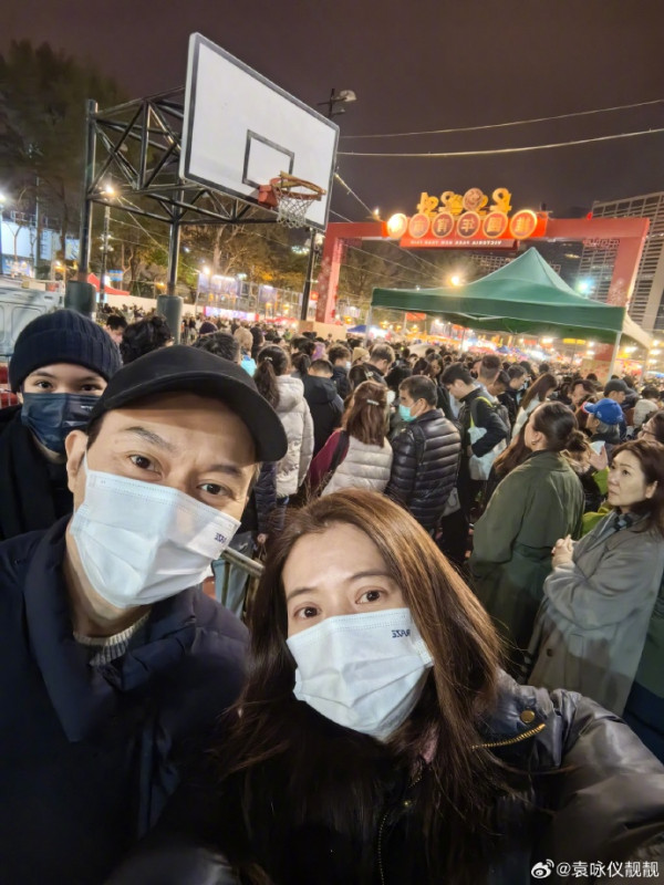 52歲港姐冠軍凍齡淡妝造型秒殺內地網紅  網民笑指有如蛇精超嚇人！ 