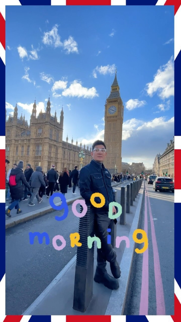 57歲亞洲天王遊英國獲粉絲讚親民 愛妻號出道34年零緋聞兼熱心公益