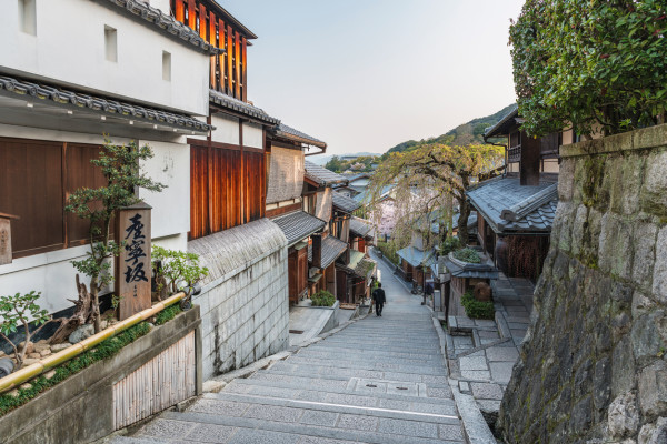 京都祇園擬下月起禁止進入私人小巷！藝伎慘遭騷擾數遊客3宗罪！ 
