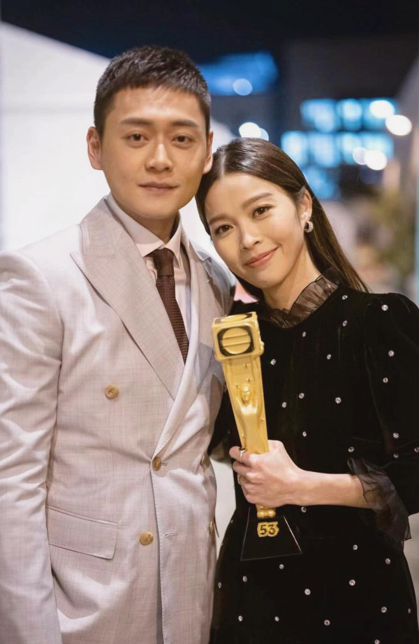 賴慰玲獲得《萬千星輝頒獎典禮2020》「最佳女配角」