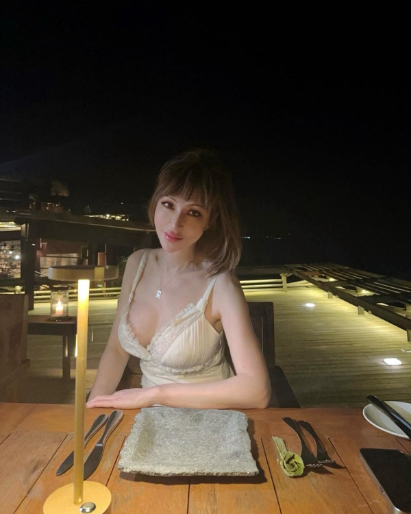 薛芷倫泰國度假大解放 狂曬超噴血豐滿上圍性感相！ 