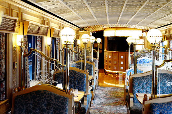 JR九州美食豪華觀光列車!復古明治風車廂料理