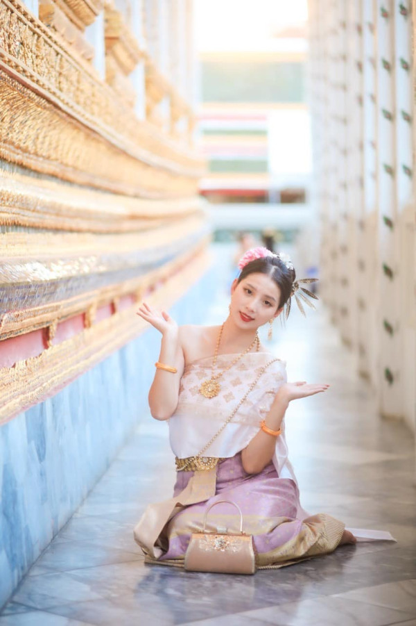Lovely Thai Costume For Rent @Facebook