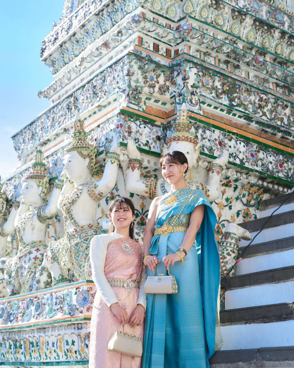 Instagram @ SENSE OF THAI 🇹🇭 เช่าชุดไทย