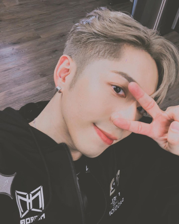 MIRROR巡迴演唱會2萬人逼爆英國站完場慶功!姜濤AL街頭狂奔難掩興奮 MIRROR巡迴演唱會2萬人逼爆英國站完場慶功!姜濤AL街頭狂奔難掩興奮