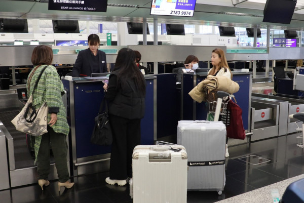 中年好聲音｜李佳羅啟豪加拿大登台前遇小意外 差啲上唔到機：真係有驚無險！ 