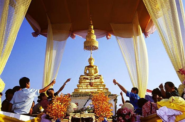 泰國潑水節2024｜禁忌勿亂潑5類人！日期/地點/必備工具心得狂歡接好運 