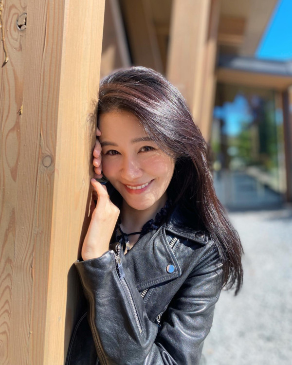 百億新抱吳千語生圖曝光！真實頭身比例驚人！ 