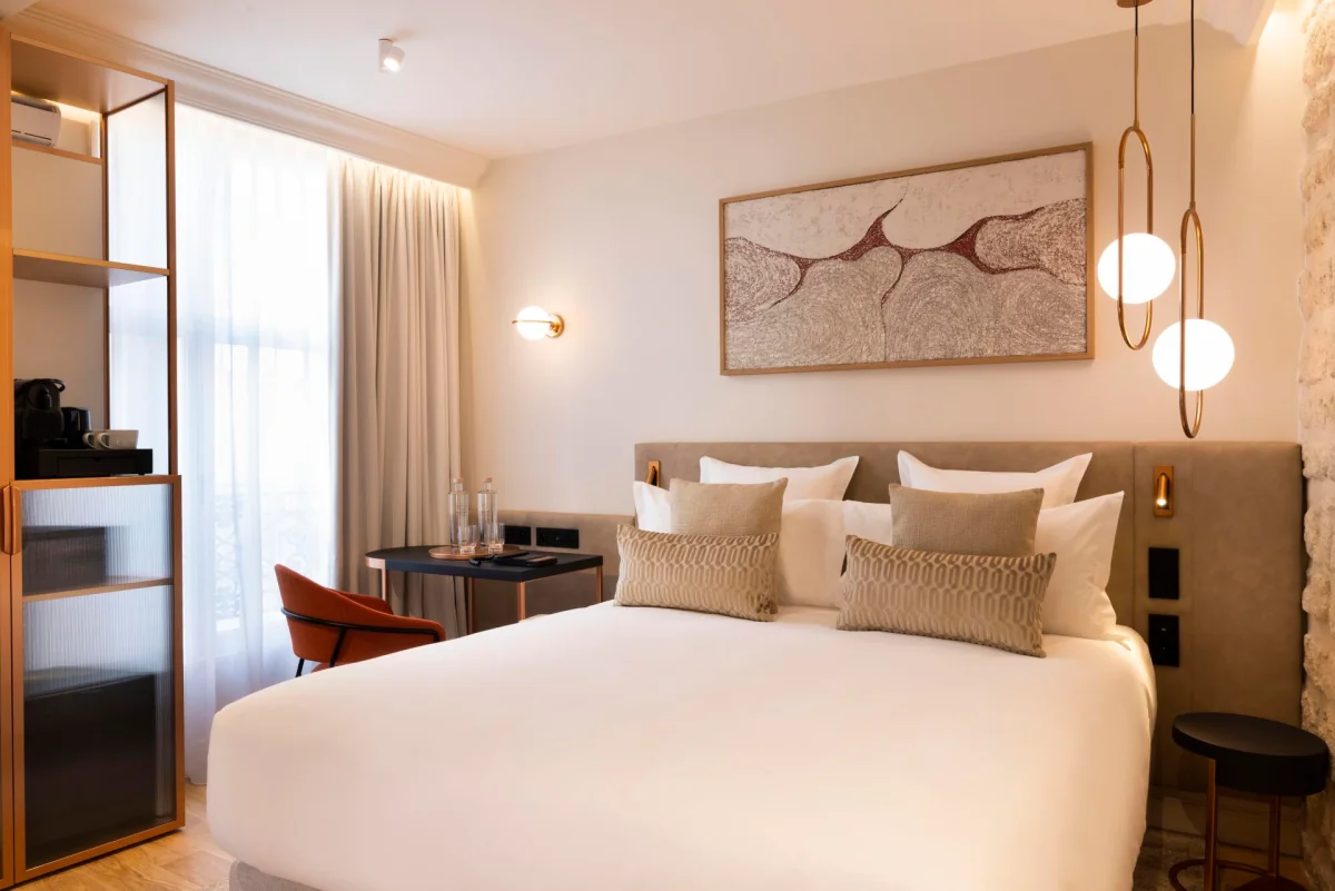 酒店提供23間客房，房間設計舒適優雅。（圖片來源：Alberte Hôtel）