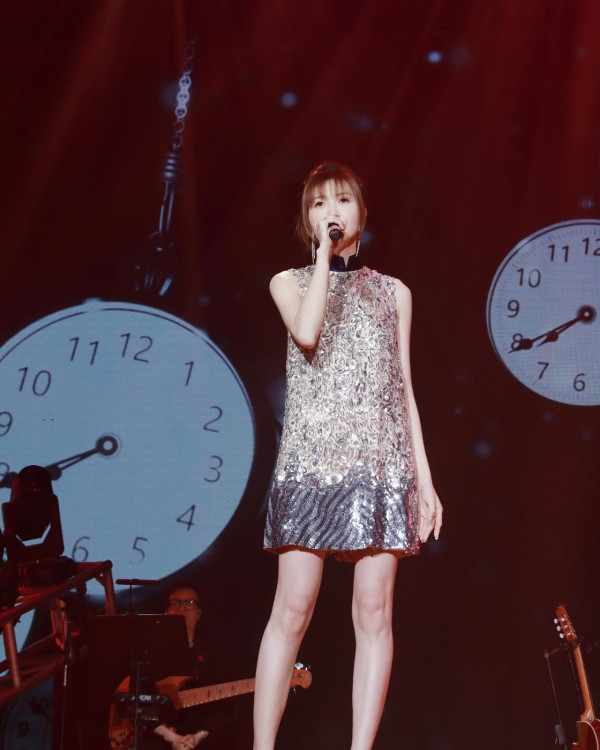 陳凱琳突轉橙色短髮新造型!極似外國辣妹網民稱唔認得!