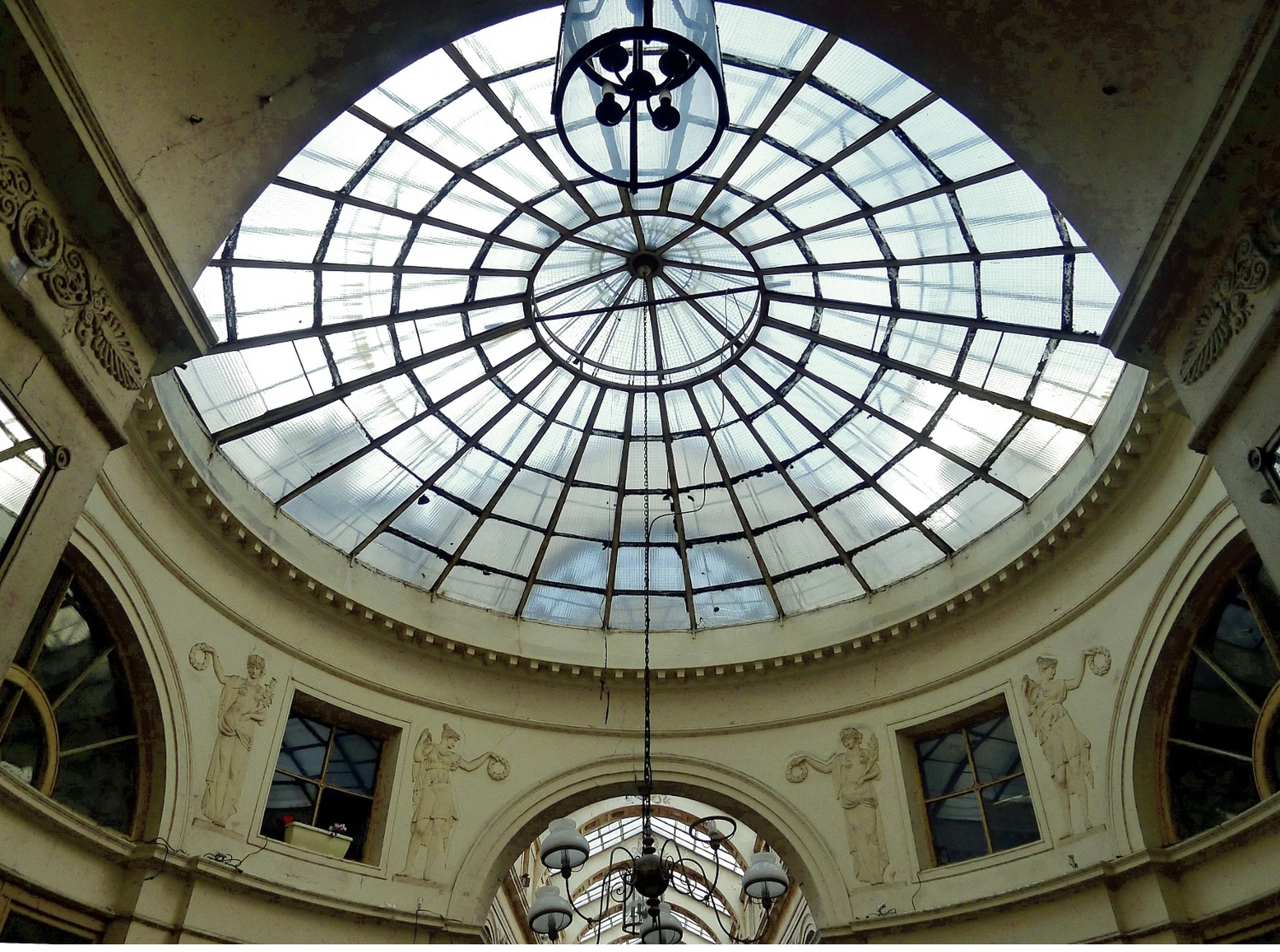 薇薇安拱廊街（圖片來源：Galerie Vivienne）