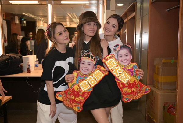 網民福岡野生捕獲阿Sa 零架子合照曝逆齡美貌 網民大讚:看起來像20歲