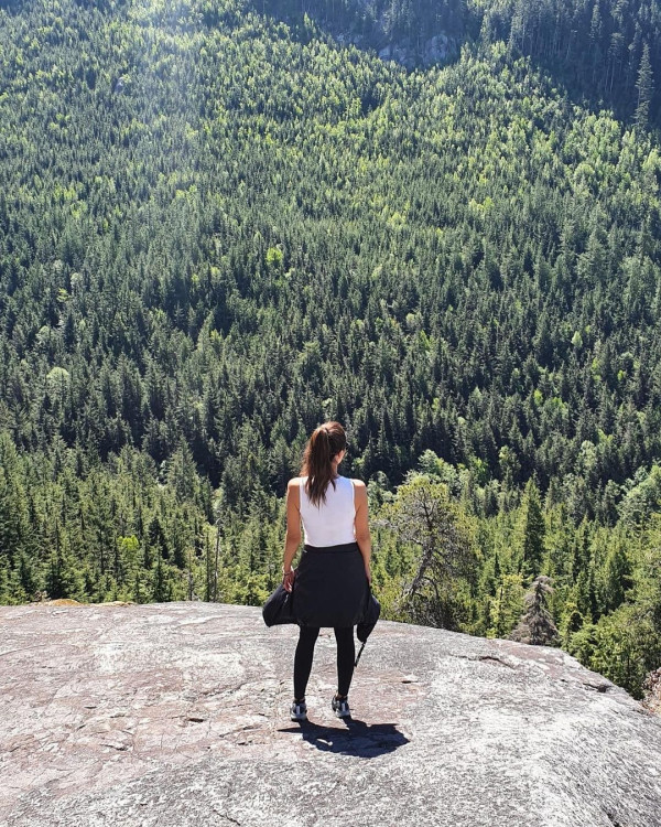 謝婷婷激罕自爆東京旅行  41歲真實容貌驚豔網民 