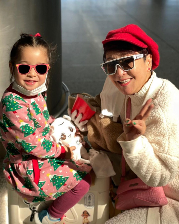 謝婷婷激罕自爆東京旅行  41歲真實容貌驚豔網民 