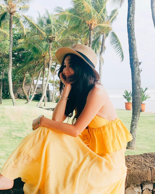 57歲美魔女峇里島旅行曬火辣泳裝  網友焦點竟然唔係身材而係呢樣？ 