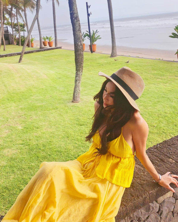 57歲美魔女峇里島旅行曬火辣泳裝  網友焦點竟然唔係身材而係呢樣？ 