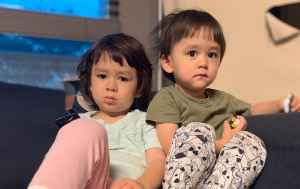 William、Bentley兄弟進駐小紅書!7歲大留長髮轉變極大!