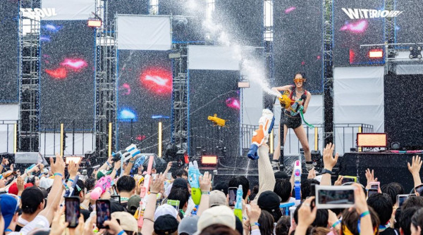 香港WATERBOMB音樂節2024︱韓國大型潑水WATERBOMB音樂節6月登港！(不斷更新)
