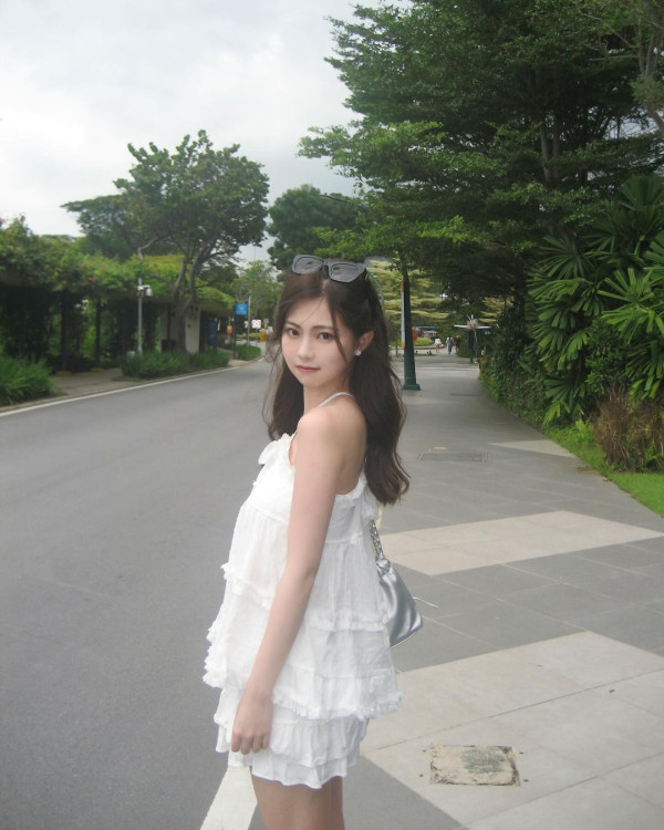 TVB御用學生妹甫近照網友唔認得? 遊台灣狂刷美食 大曬男友視角