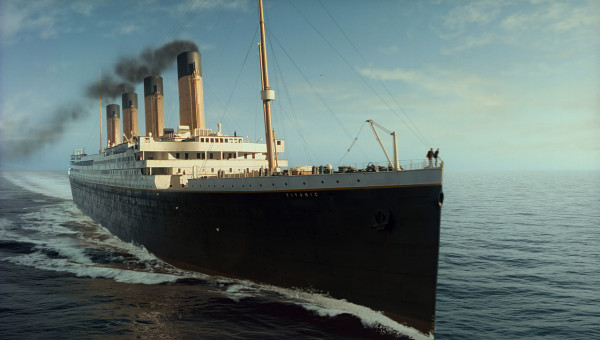 《鐵達尼號》救命大門562萬成交 見證里安納度琦溫斯莉經典一幕