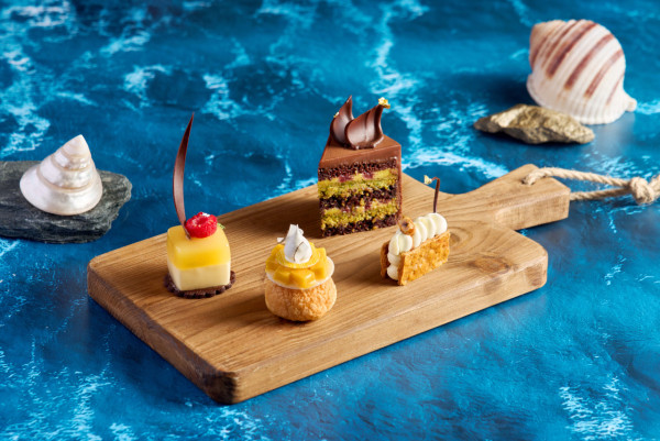 沙田帝逸酒店Alva House全新海鮮主題自助餐  生滾龍蝦蟹粥／椒鹽龍蝦鉗／花膠蟹肉海王羮／榴槤葡式蛋撻／榛子朱古力拿破崙