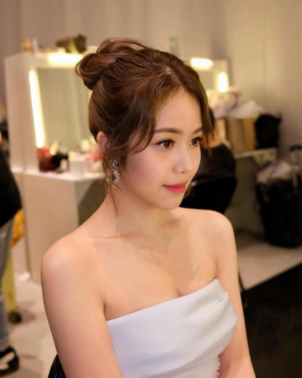 港姐冠軍多次陷整容疑雲