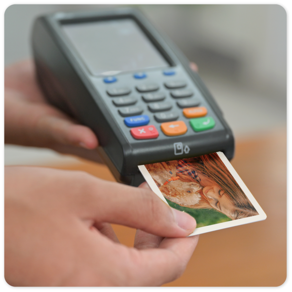 NAMANE同樣為現金扣帳卡，結合「Rail+」功能，亦可以當交通卡使用。（圖片來源：NAMANE）