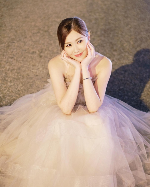 劉佩玥IG消失一個月終於上水!突然長文揭神隱原因!網民讚又靚咗