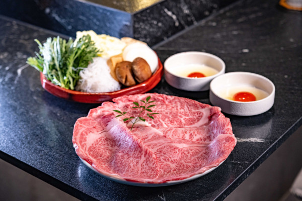 尖沙咀開西風壽喜燒店 16 席隱世小店│主攻手切京都姬牛│$480 起 SUKIYAKI 套餐