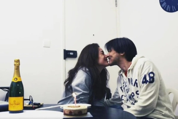 舒淇成都搭飛機返港狀態跌watt？包到冚仍難掩倦容 網友全憑一個特徵認出 