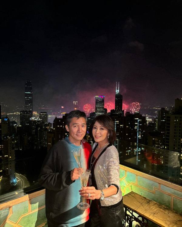 梁朝偉劉嘉玲16年後重遊結婚地不丹 性格反差造就天作之合相愛35載 