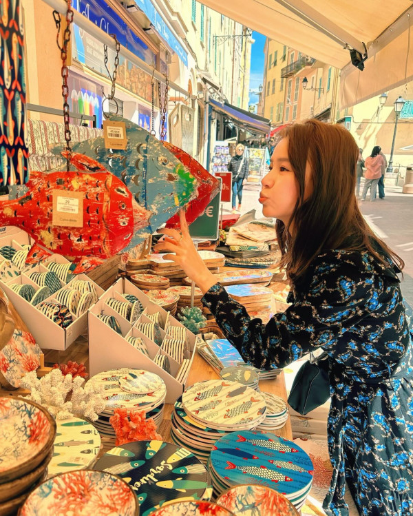 百億新抱吳千語生圖曝光！真實頭身比例驚人！ 