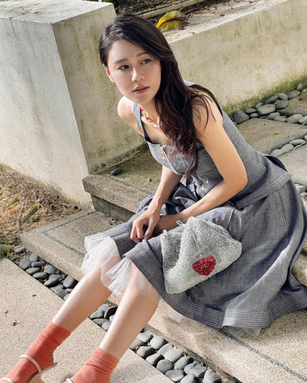 百億新抱吳千語生圖曝光！真實頭身比例驚人！ 