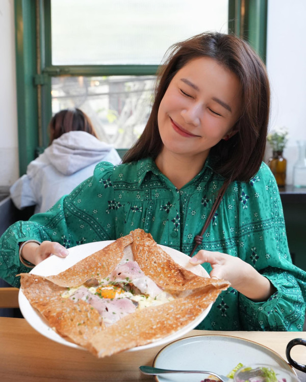 百億新抱吳千語生圖曝光！真實頭身比例驚人！ 