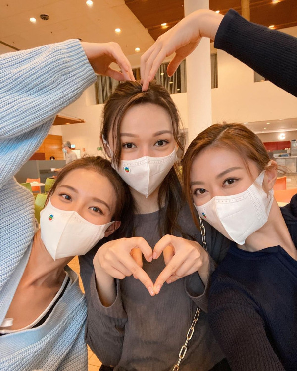 前港姐遊曼谷邪惡視角曬逆天長腿 模特兒身材carry泰服獲讚「泰靚女」