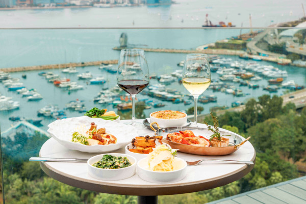 柏寧酒店50週年優惠！客房半價／SKYE全新雞尾酒菜單／Brunch任食生蠔＋魚子醬