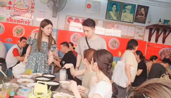 《中年好聲音2》參賽者組團飛泰國旅行 譚輝智靚老婆同行搶晒鏡 