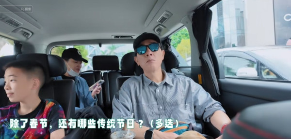 陳小春攜妻兒搭私人飛機飛澳門 Jasper答唔出一問題 應采兒：好丟臉 