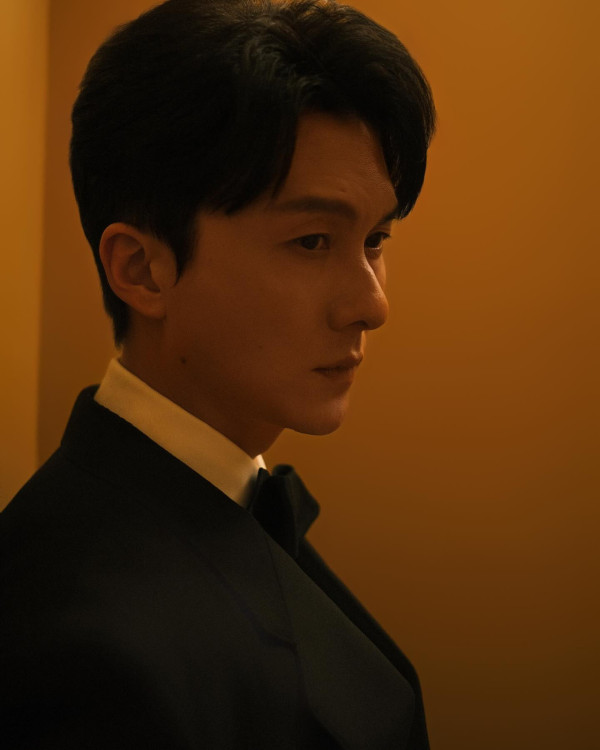 向佐繼續發展女裝經濟 帶貨賣出過千萬 網民：求老婆心理陰影面積 