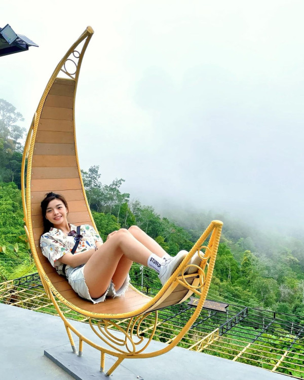 聲夢小花遊亞庇享受陽光與海灘 玩ATV越野車自動「補妝」成臉灰 