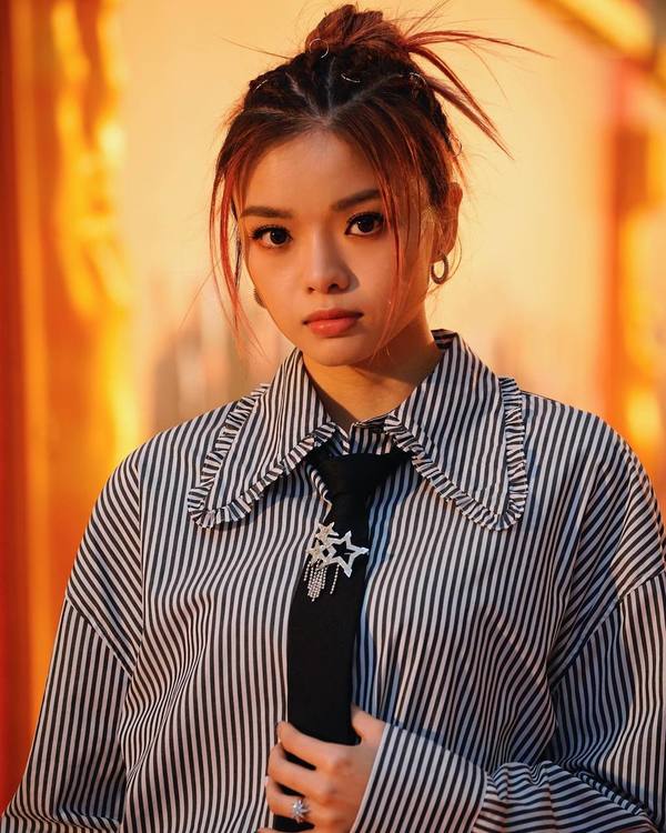 聲夢小花遊亞庇享受陽光與海灘 玩ATV越野車自動「補妝」成臉灰 