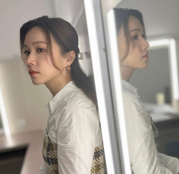 傅嘉莉廈門旅行 品嚐蟲蟲美食「土筍凍」面不改容 網民大讚：女漢子！ 